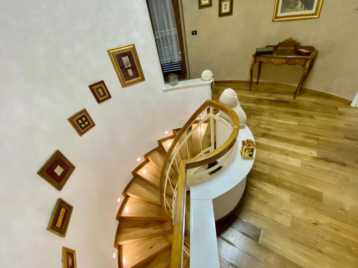 La Villa Del Senatore Гравина ин Пулия Екстериор снимка